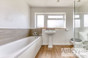 bathroom- click for photo gallery